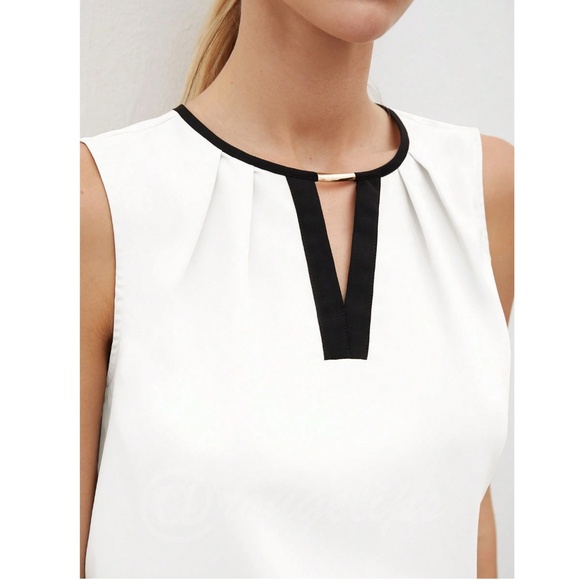 White Sleeveless Blouse Top Black V-Neck Trim Gold Embellishment Detail - Picture 4 of 11